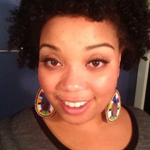 Meet your Posher, Alexis